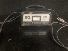 Schumacher 62 Amp Dual Rate 612 Volt Model Se-82-6 Battery Charger Schumacher 62 Amp Dual Rate 612 Volt Model Se-82-6 Battery Charger
