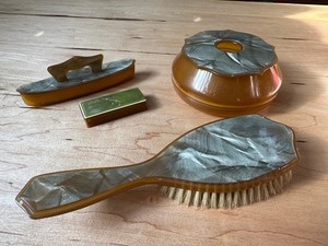 Bakelite Vanity Set | eBay display picture 1