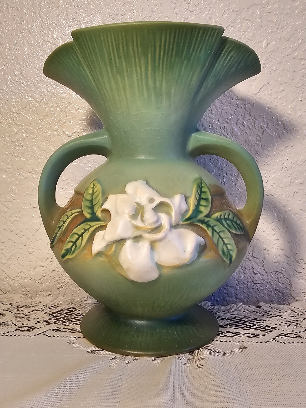 Roseville Gardenia Vase 6848 eBay