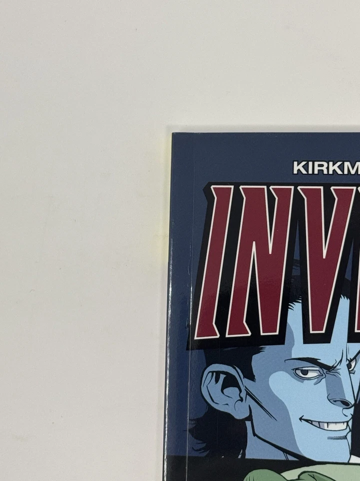 Invincible #8 : The Facts of Life by Robert Kirkman First Printing TPB 2007 - Image 4 of 4