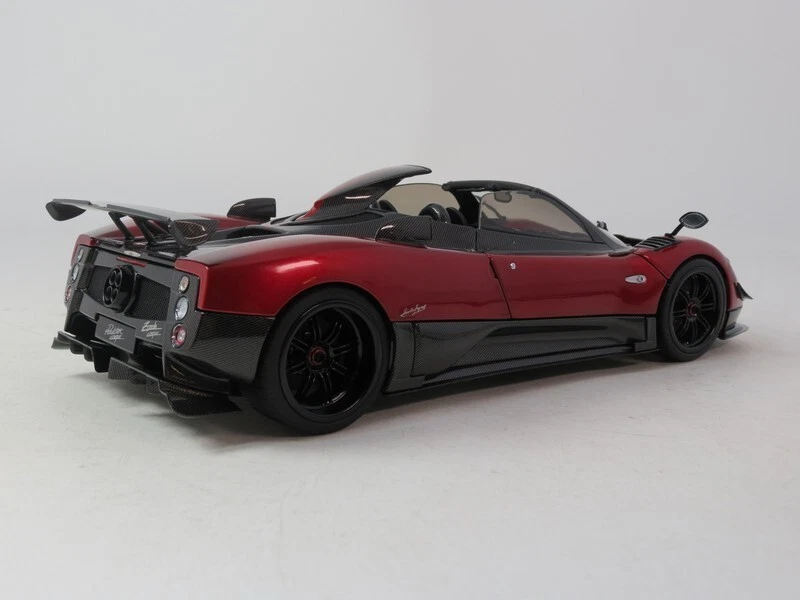 Almost Real Pagani Zonda Cinque Roaster Rosso Dubai 2009 1/18 850612001 - Immagine 3 di 4