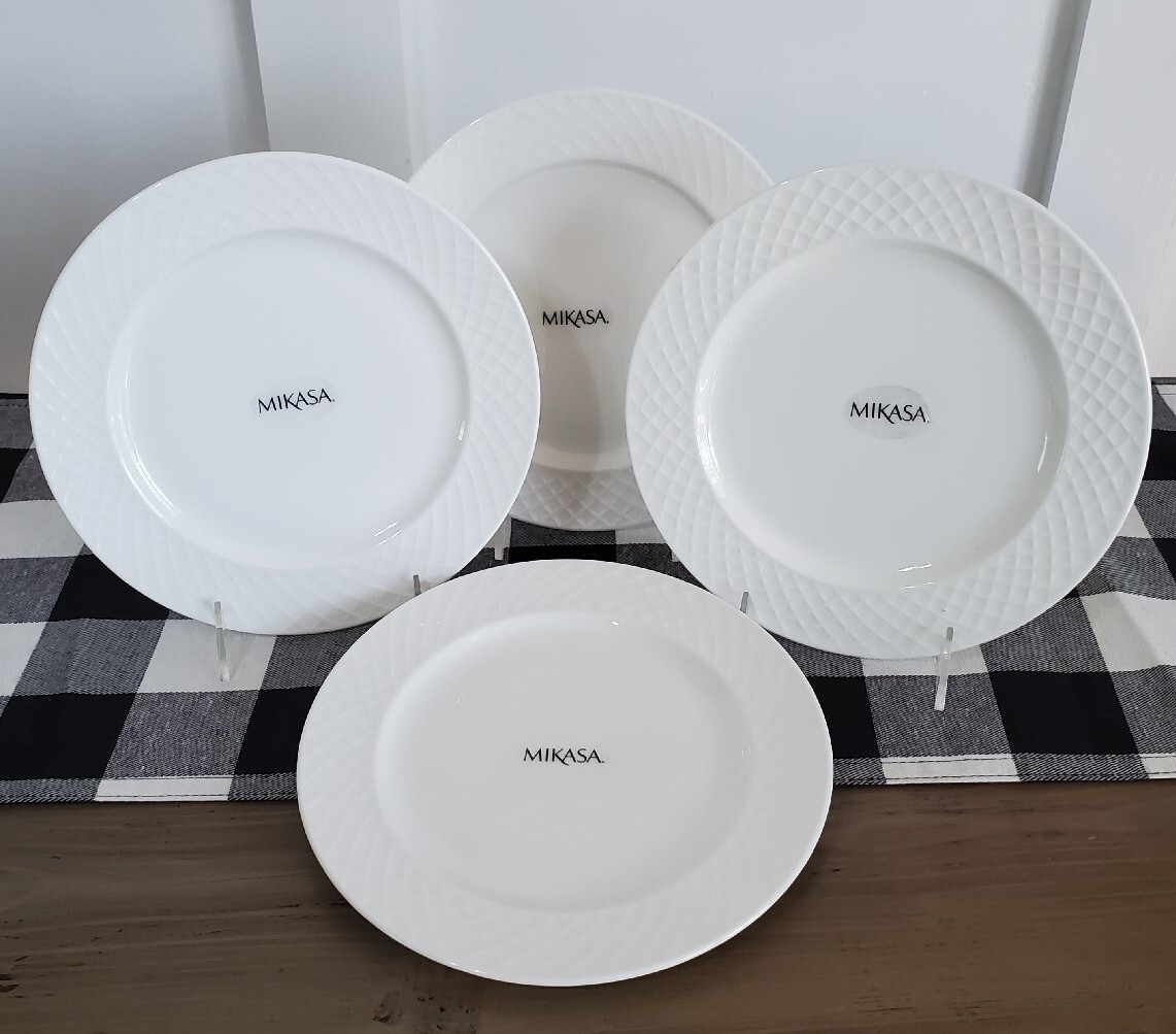 NEW! MIKASA TRELLIS 8.75 Inch 22.2 cm Salad Plates White Set of 4 Bone  China | eBay