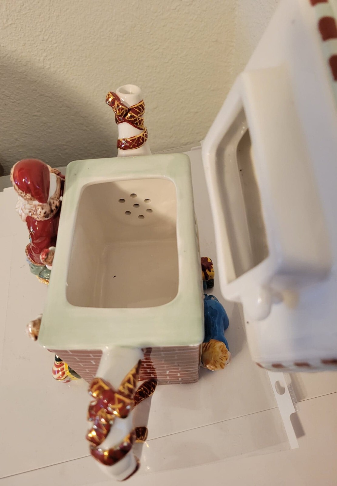 WATERFORD HOLIDAY HEIRLOOMS TEAPOT CHRISTMAS MEMORIES 291/5000 LTD