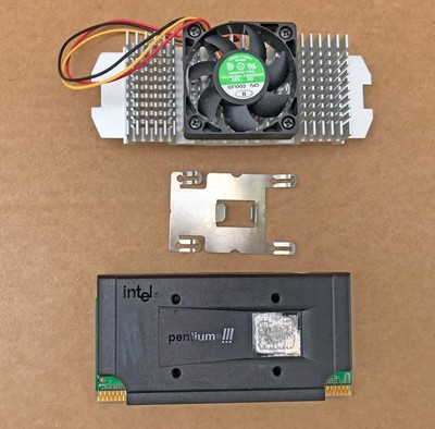 Intel Pentium III 450MHz Slot 1 450/512/100/2.0V S1 SECC2 Processor, SL35D