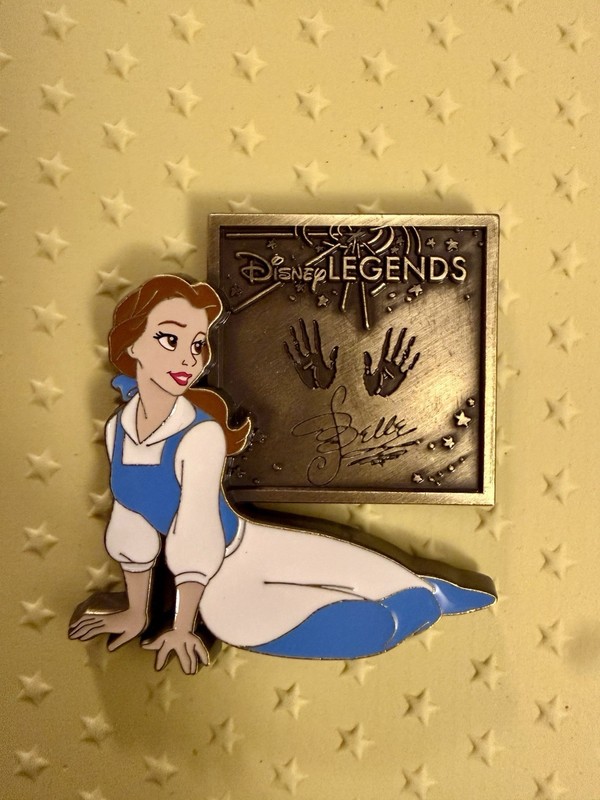 Disney Pin DEC Legends Beauty and the Beast Belle Character Plaques Princess