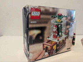 Lego Seasonal (40223) Santa Snow Globe Retired Read