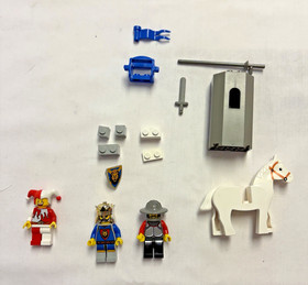 LEGO Castle 6026 King Leo 99% Complete - Missing Sword + Extra Jester - No Box