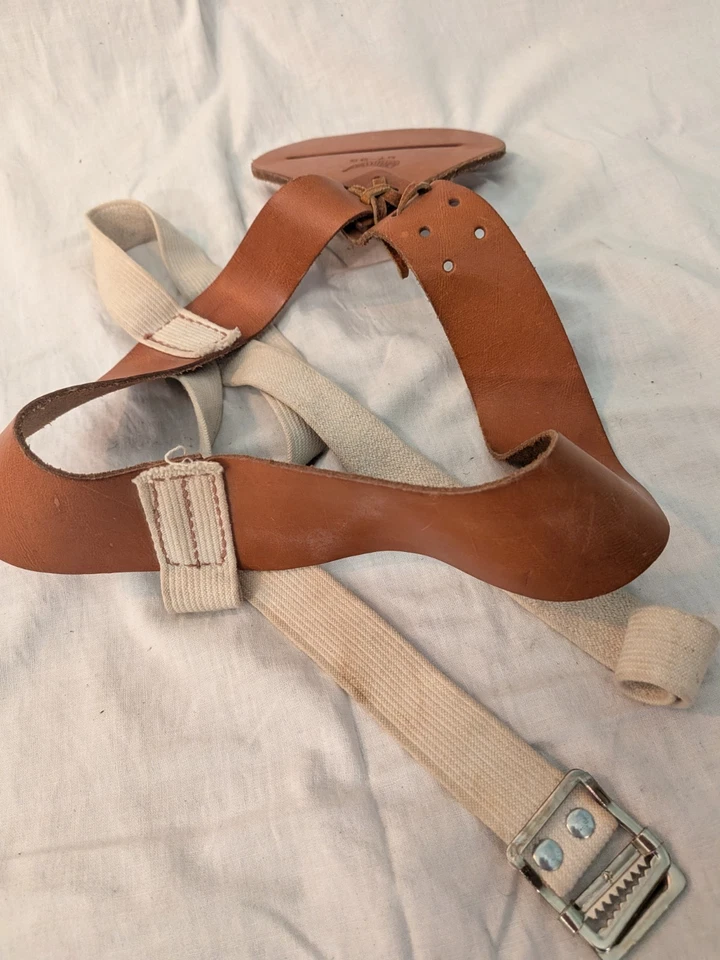 HUNTER TAN  67-99 LEATHER SHOULDER HOLSTER HARNESS - RH FOR 1100 SERIES HOLSTERS - Image 4 of 4
