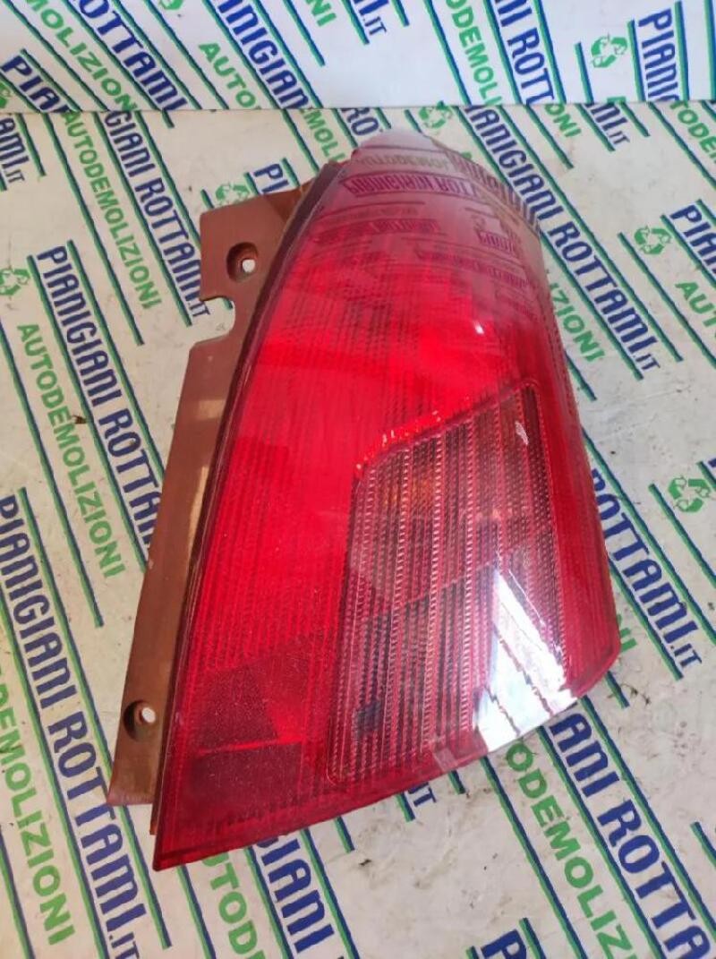 3565062J00000 FARO POSTERIORE DESTRO SUZUKI SWIFT 1.3 DDiS (51Kw) Ber. 2008-2008