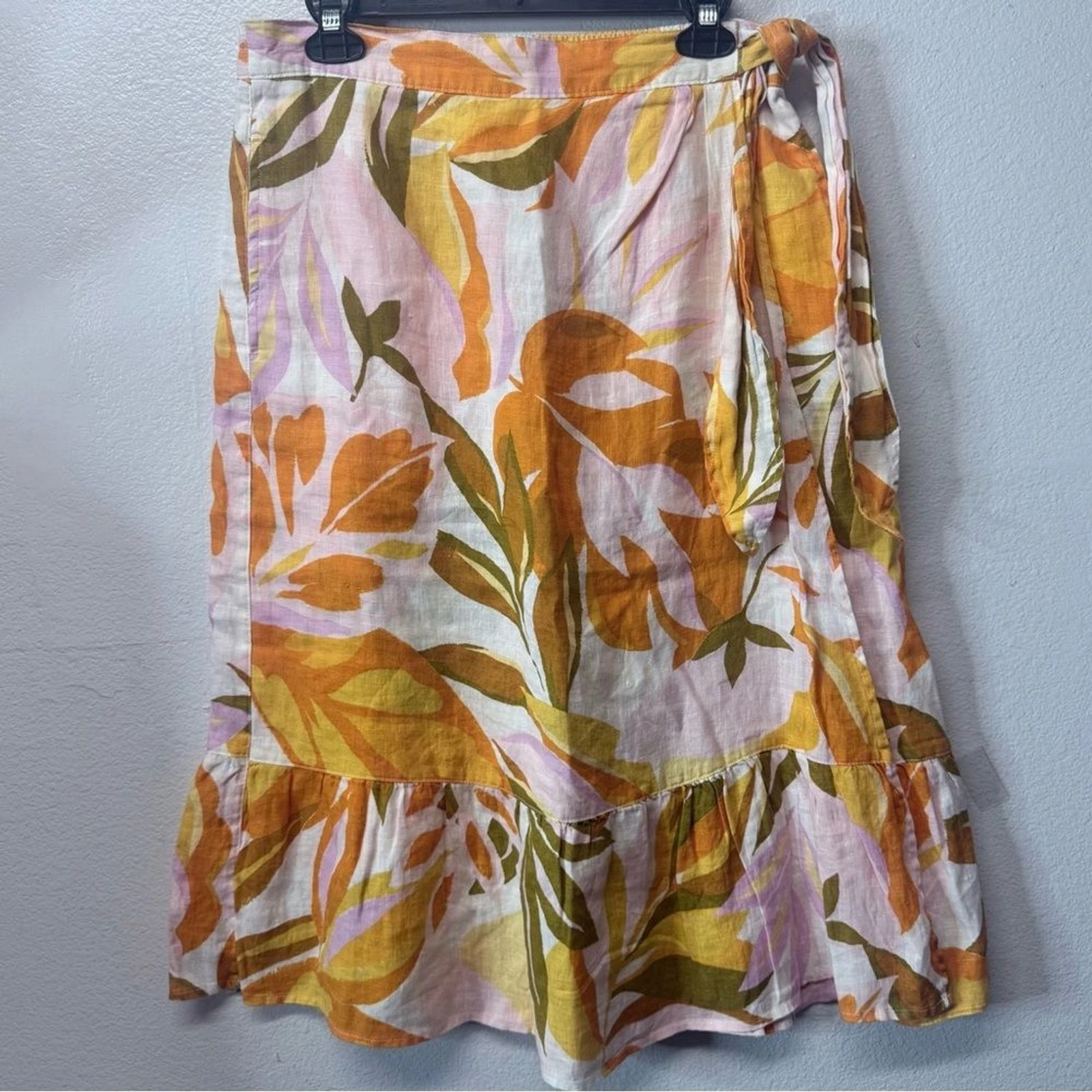 C&C California Linen Tropical Floral Faux Wrap Midi Skirt Tie Waist 100% Linen
Opens in a new window