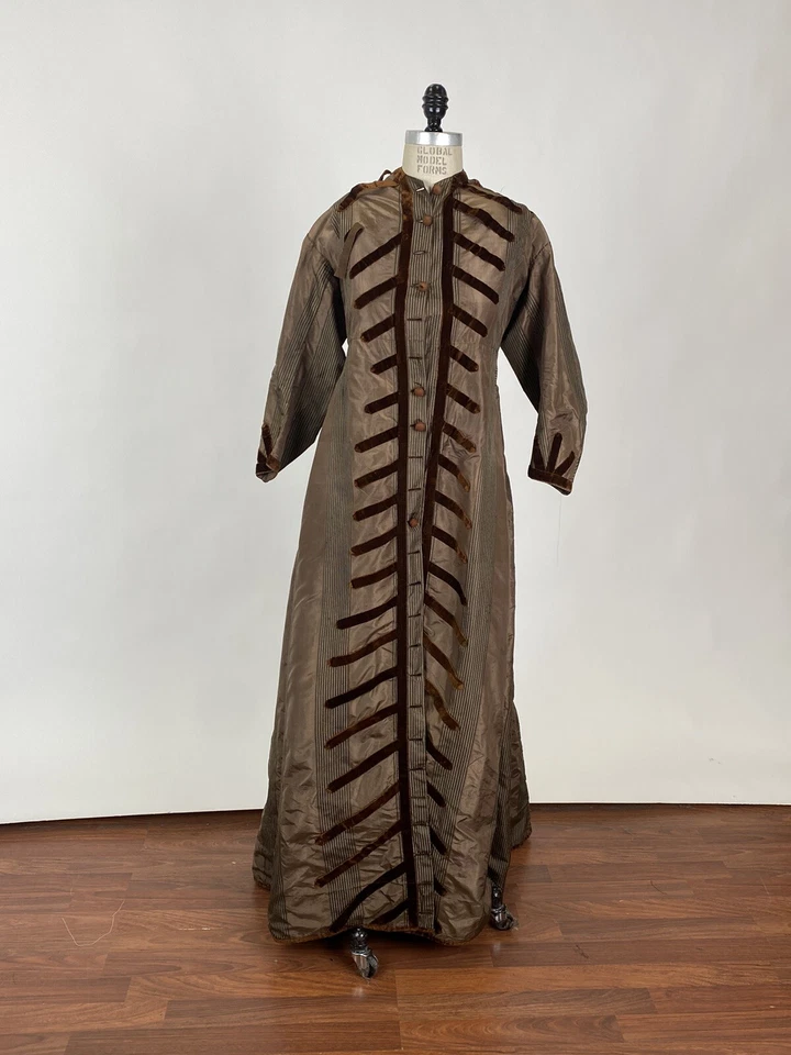 Antique 1860s Brown Striped Silk Long Coat Jacket With Velvet Trim￼ -AS IS - Image 3 of 4