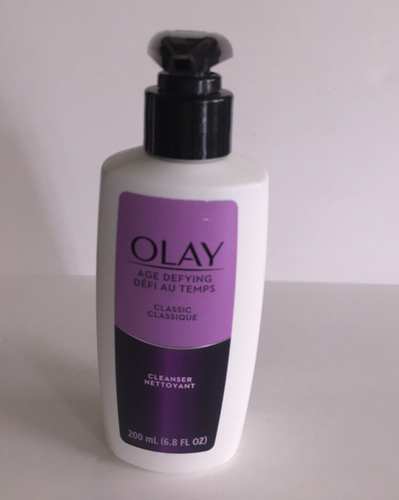 Olay Classic Facial Cleanser Age Defying Gently Exfoliate Skin Oil Free 6.78oz - Picture 2 of 3