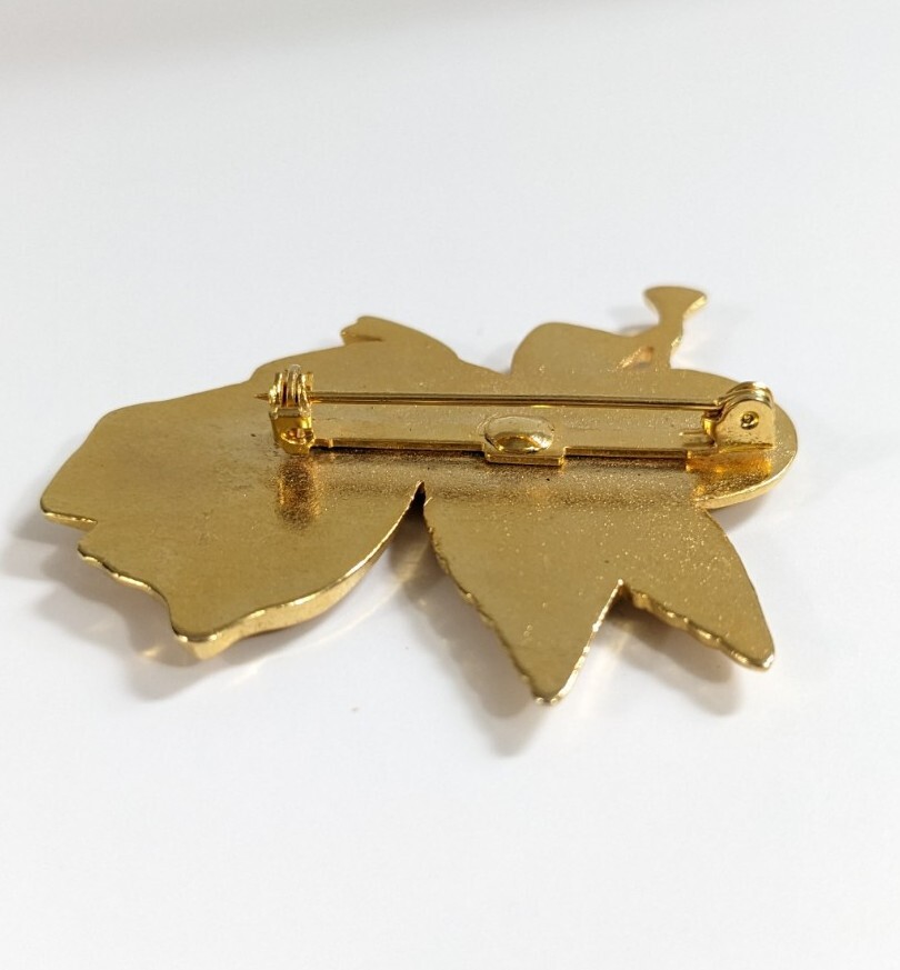 Angel With Horn Trumpet - Christmas Angel  Gold Toned Brooch View 3