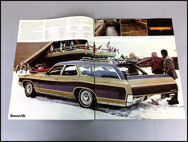 1970 Pontiac Station Wagon Brochure Catalog - Bonneville SafarI Catalina LeMans - Image 3 of 4