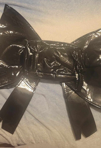 Mochila Fortnite Cosplay Gran Tamaño Arco 23" Negro Patente Disfraz - Imagen 3 de 6