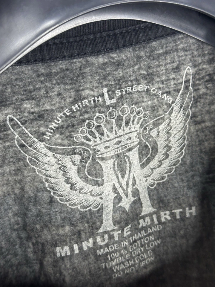 Minute Mirth Skull Men’s Black T Shirt Tee Front Back Print Size Large - Image 3 of 4