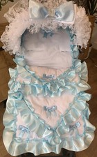 ROMANY PRAM PUSHCHAIR - WHITE COSYTOES FOOT MUFF + HOOD FRILL/TRIM - BLUE RIBBON
