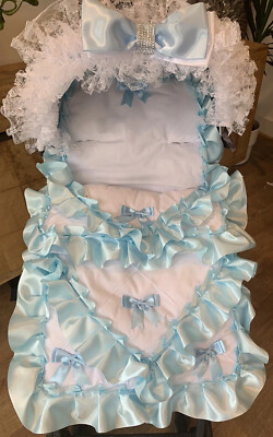 RÖMER KINDERWAGEN KINDERWAGEN - WEISSER KUSCHELIGER FUSSSACK + KAPUZE RÜSCHEN/BESATZ - BLAUES BAND