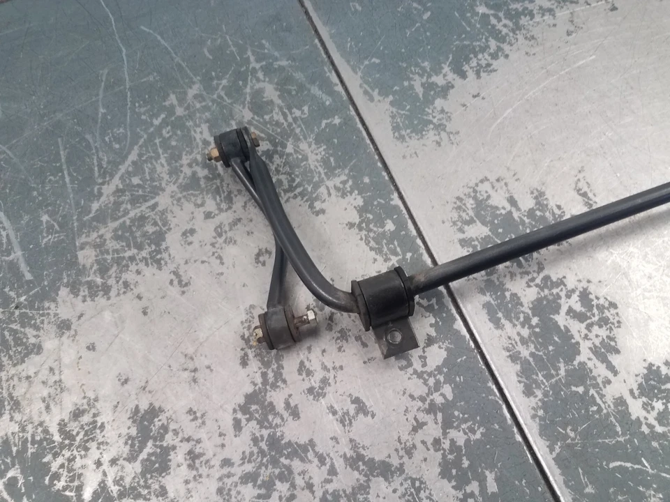 2006 Pontiac GTO barra de balanço traseira / elos finais #6240 A11 - Imagem 4 de 4