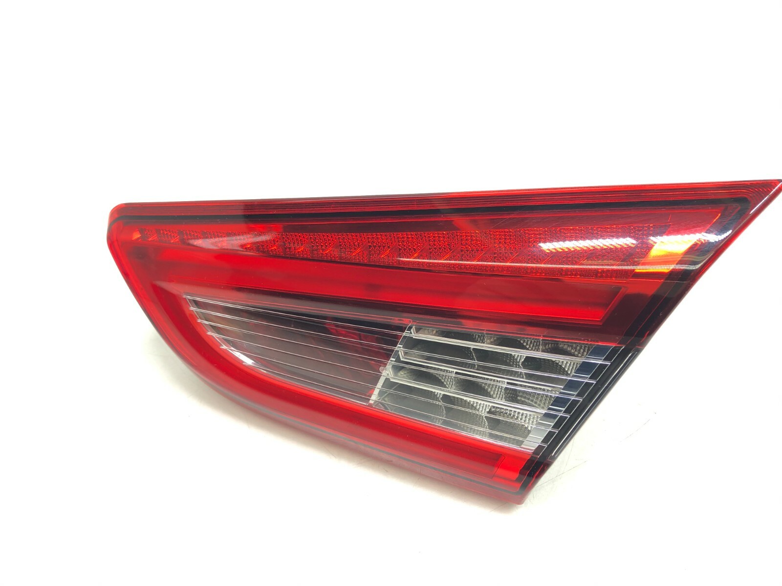 2014-2017 MASERATI GHIBLI S RIGHT PASSENGER REAR INNER TAIL LIGHT OEM.