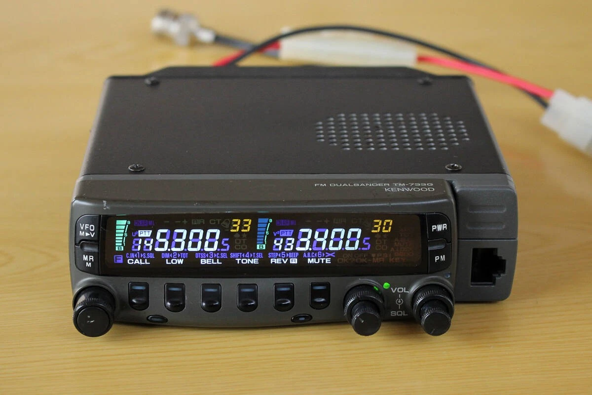 KENWOOD TM-742 144⁄430MHz FM Multibander Transceiver KENWOOD TM