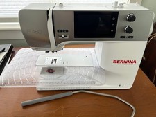 Bernina B480 SE Sewing Machine with all origi...