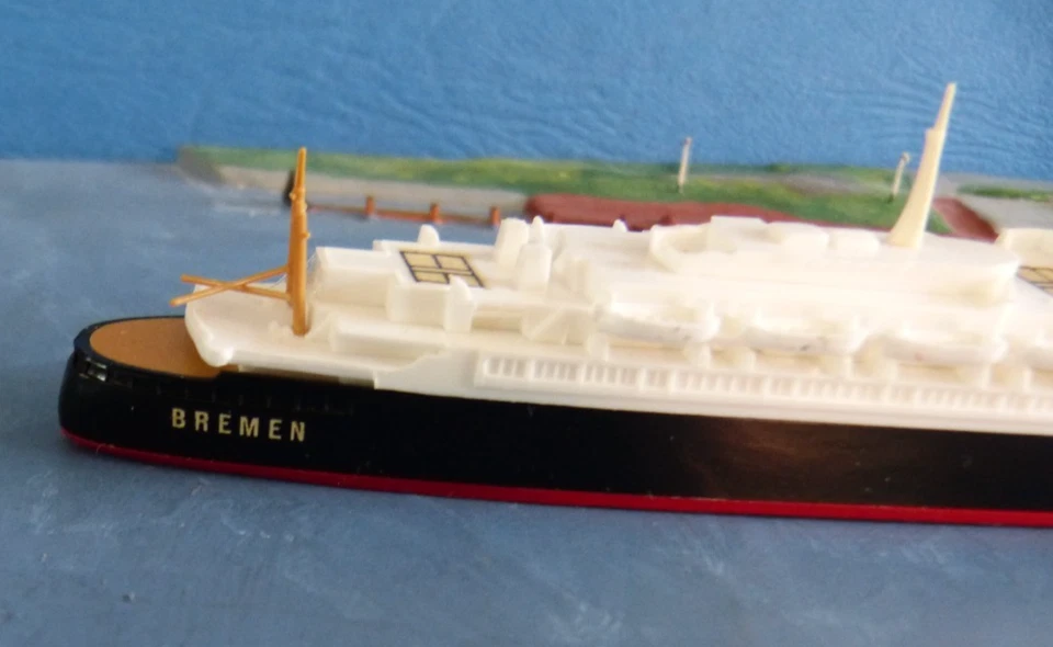 Wiking Kunststoff Modell 1 : 1250 Kreuzfahrtschiff Bremen Norddeutscher Lloyd - Bild 4 von 4