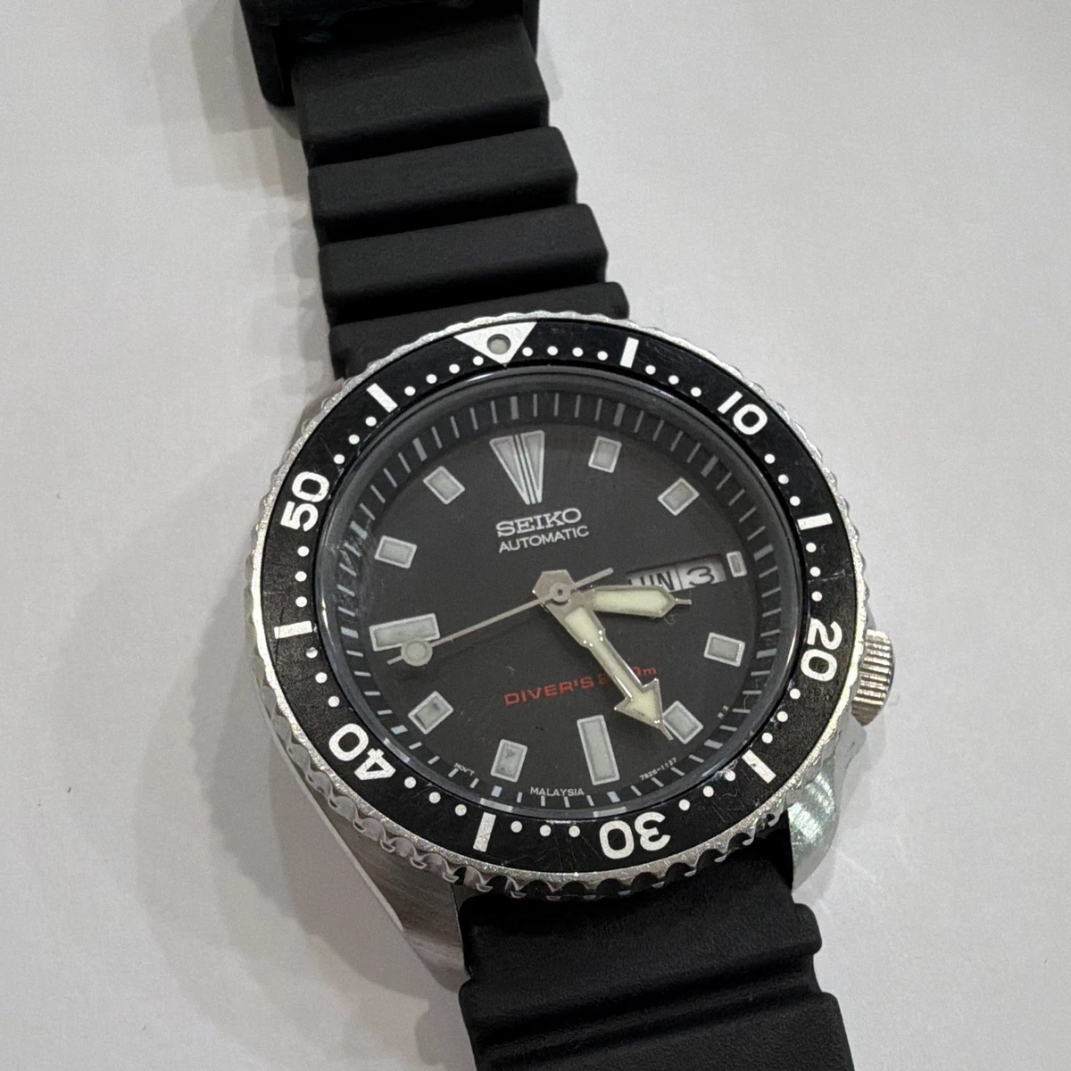 Seiko Diver Analog 200 m (20 ATM) Water Resistance Wristwatches