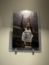 Fleer Metal 1995-96 Kevin Garnett #167 Rookie Minnesota Timberwolves NBA Card. rookie card picture