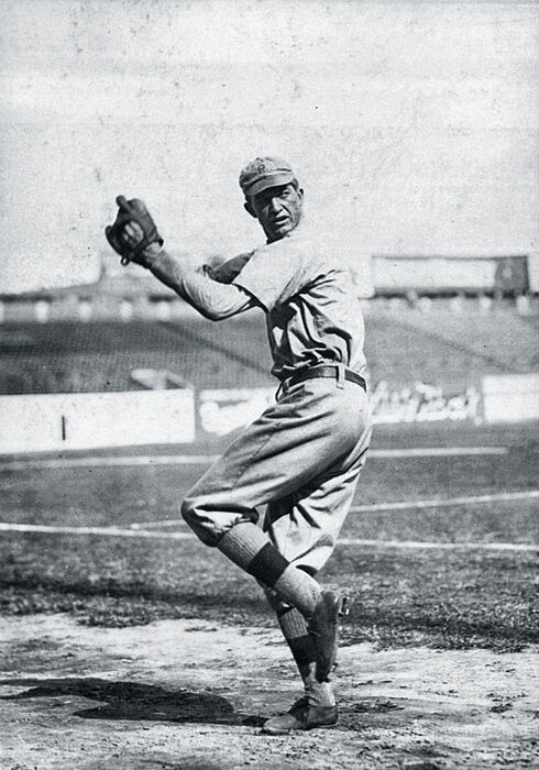 GROVER CLEVELAND ALEXANDER BASEBALL CARD *2X3 FRIDGE MAGNET* PITCHER ...