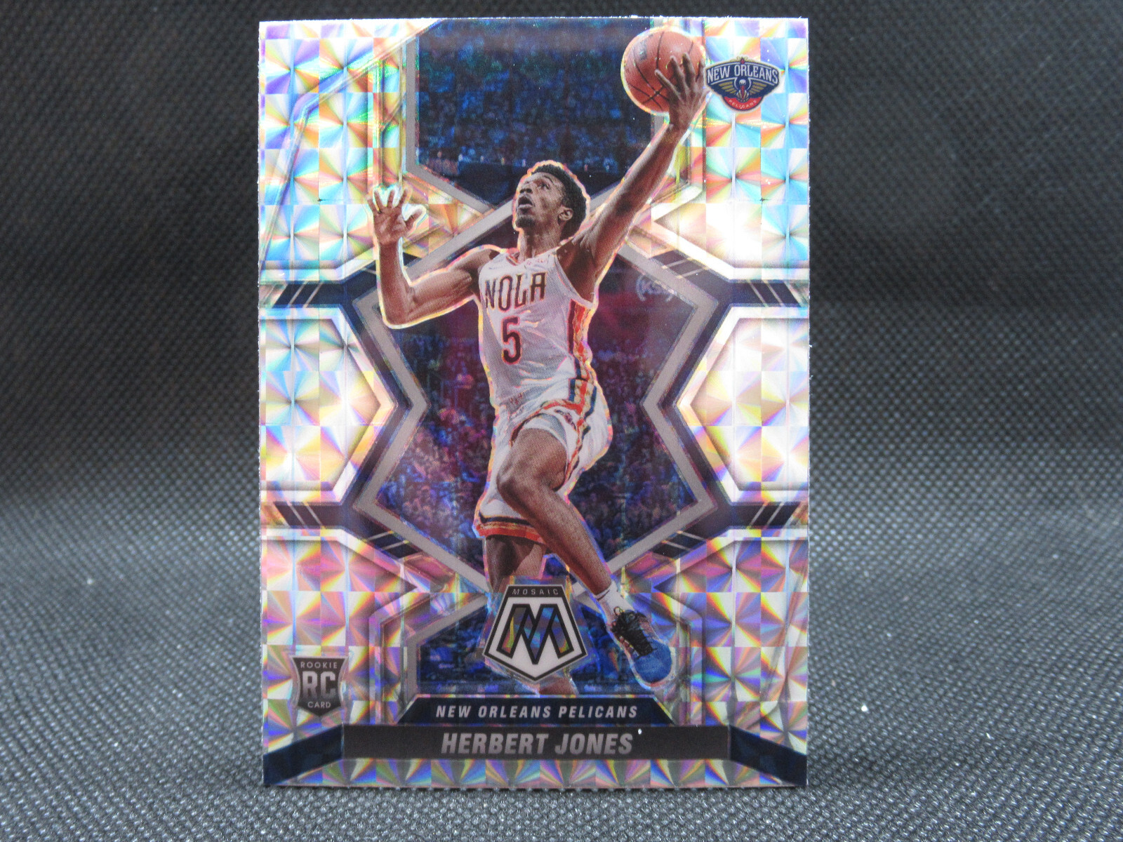 2021-22 Panini Mosaic #231 Herbert Jones Silver