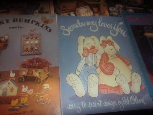 23 CRAFT, FOLK ART, TOILE PAINTING BOOKS AND BOOKLETS LOT - Picture 10 of 14