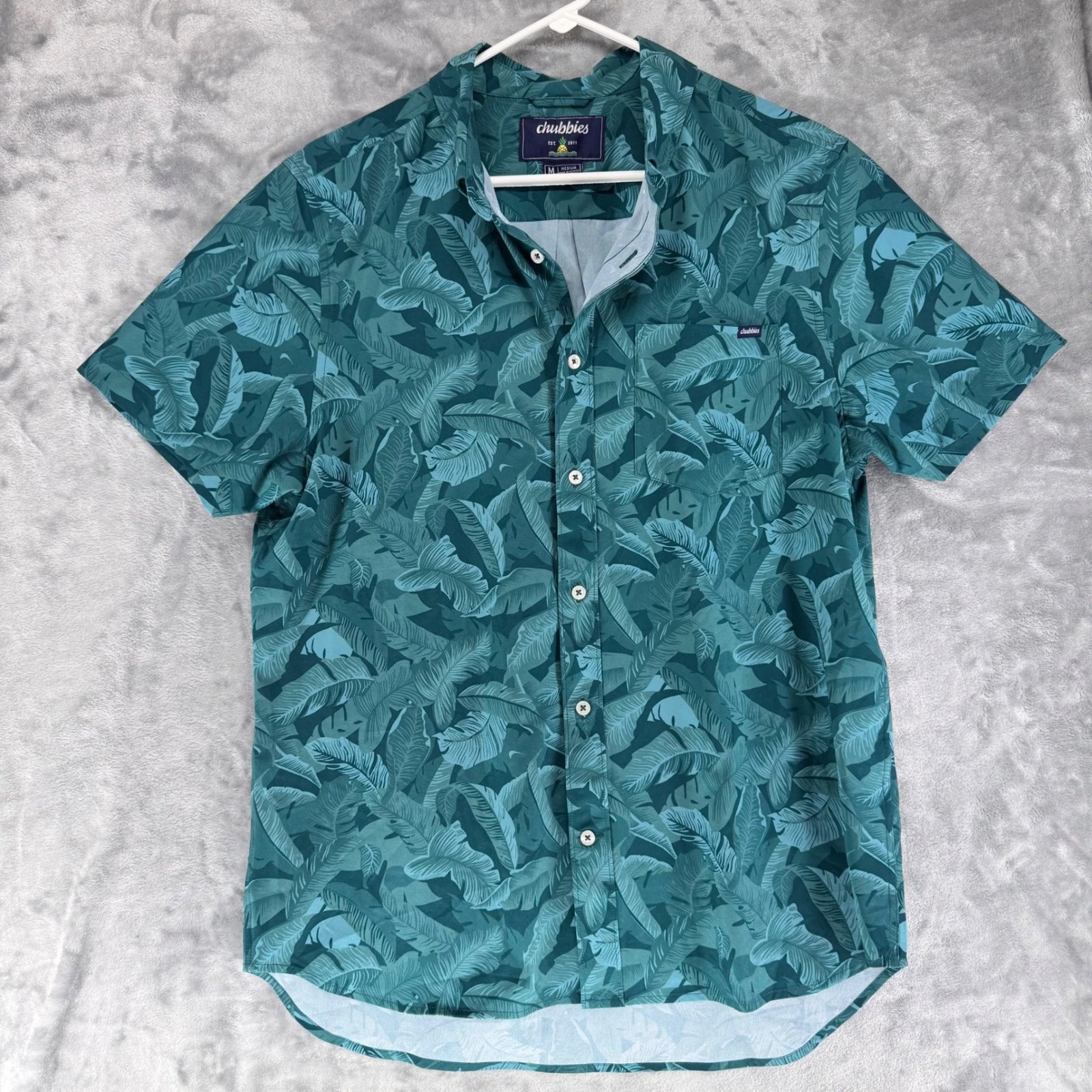 Chubbies Mens Hawaiian Button Down Shirt Tropical Leaf Print Short Sleeve Medium