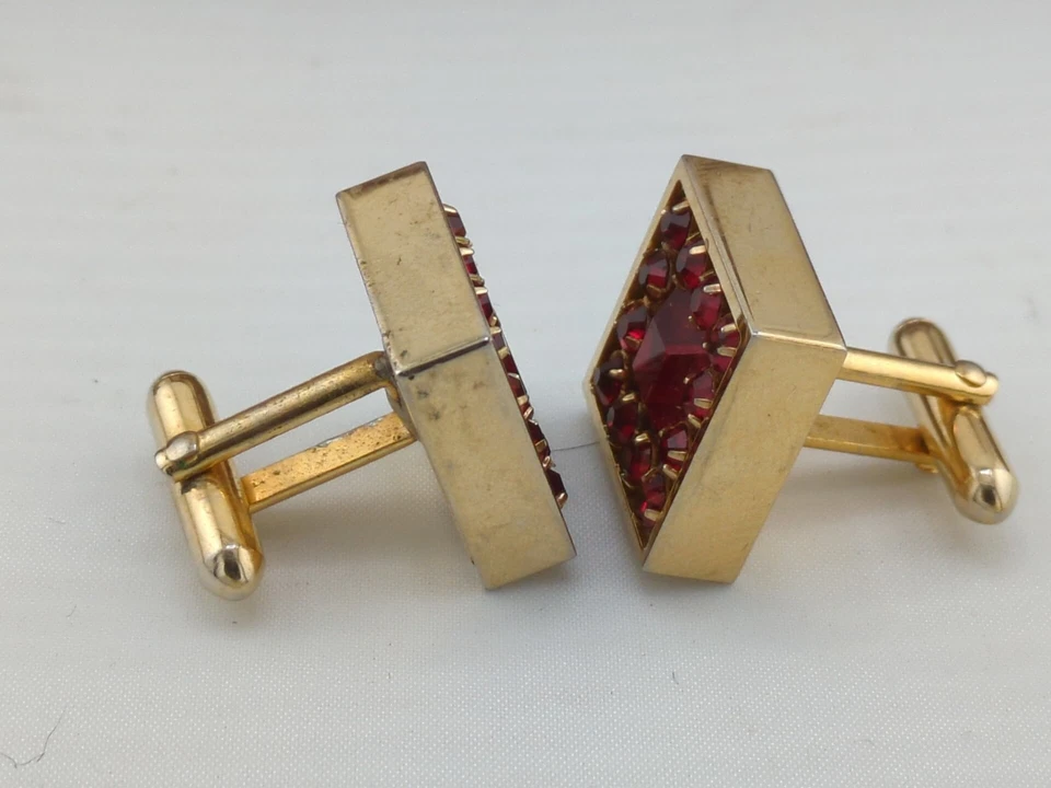 Gemelos cuadrados vintage rellenos de oro de 14k con piedras rojas Swank 27 g Foto 3 de 4