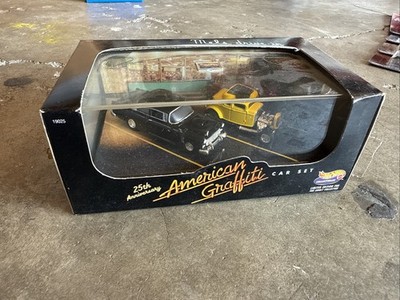 Hot Wheels 25th Anniversary American Graffiti 55 Chevy 32