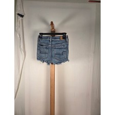 American Eagle Next Level Stretch Denim Shorts Medium Wash Raw Hem Womens Size 4