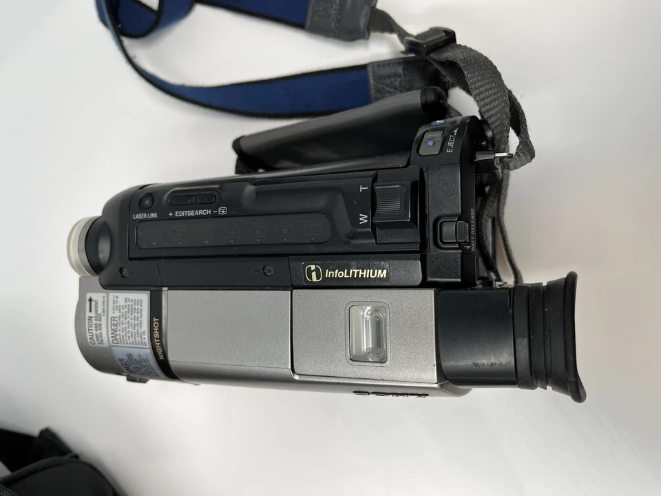 Sony Handycam CCD-TR940 Silver Black 72x Digital Zoom Hi8 Stereo Camcorder - Image 4 of 4