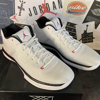 Size 13 Air Jordan 31 Low Bulls