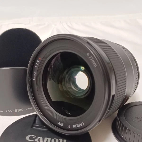 Canon single focus wide angle lens EF24mm F1.4L II USM full size compatible