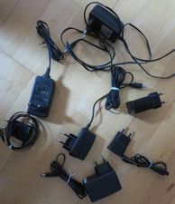 Konvolut Steckernetzteile 8 Stück, u.a. Samsung, USB, Klinke usw.
