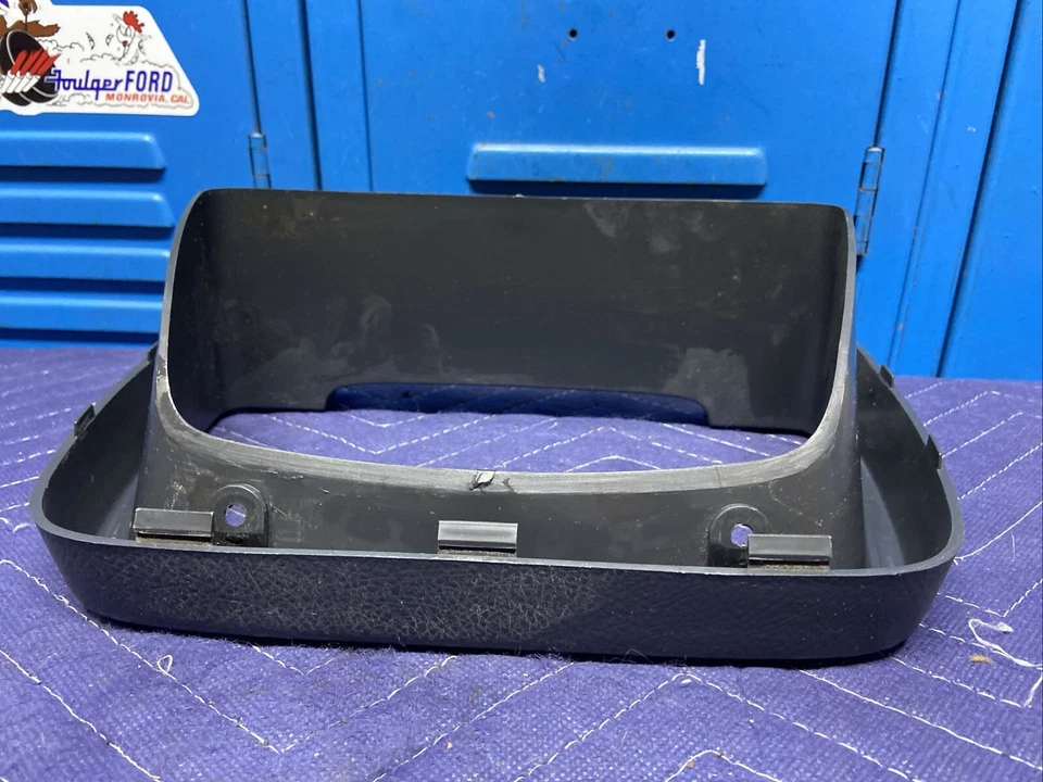 Geo Tracker 1995 Suzuki Sidekick tablero bisel Foto 4 de 4