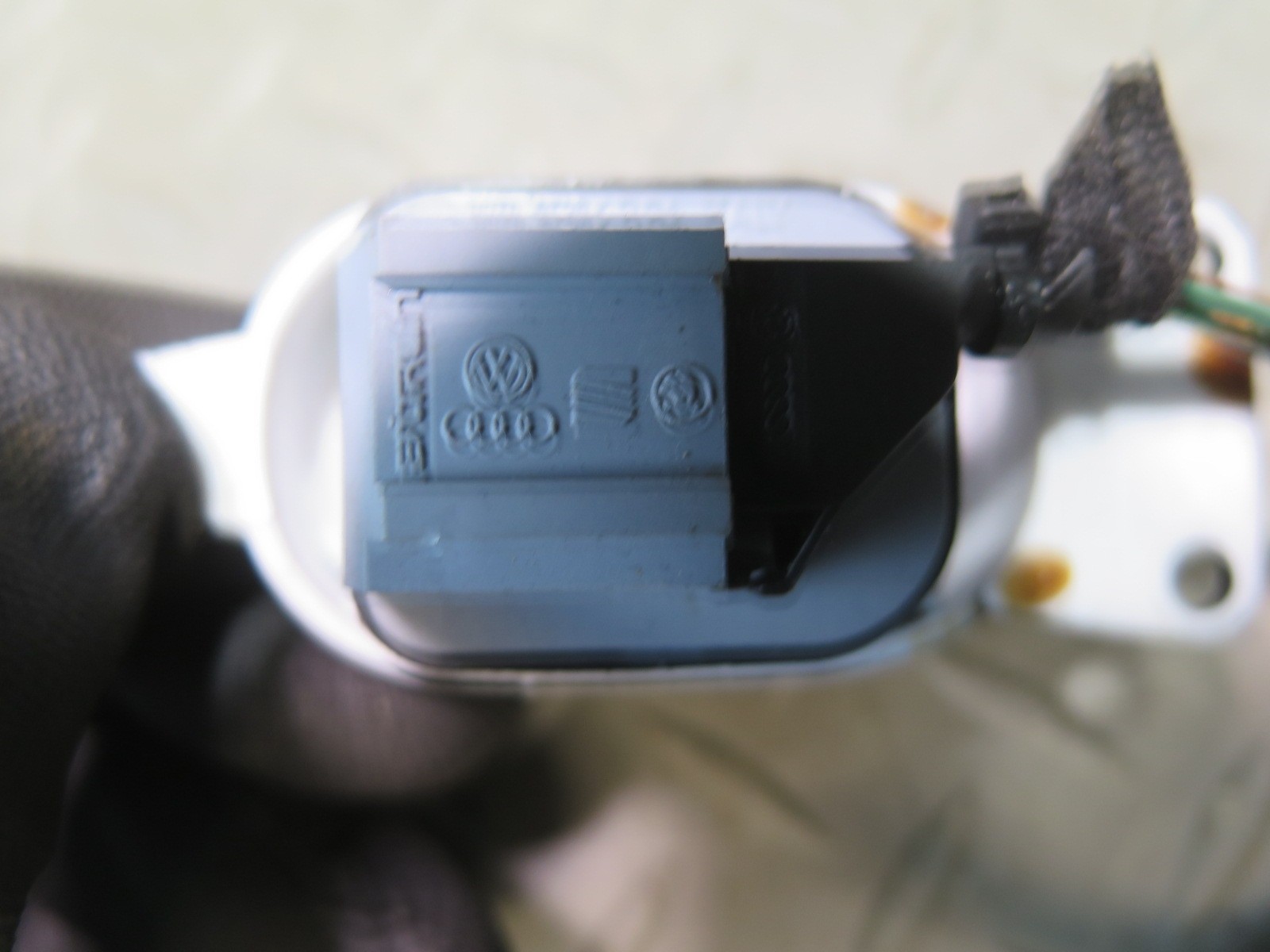 2006-2012 BENTLEY FLYING SPUR DOOR POWER MIRROR CONTROL SWITCH