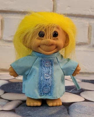 Vintage Russ Troll Doll In A Hospital Doctor Office Patient Gown Yellow Hair 