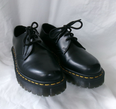 Dr. Martens 1461 Black Leather Oxford Lace-Up Shoes women s  US 8