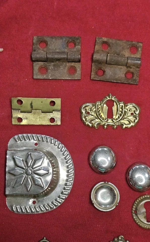 Lote Antiguo Esqueleto Llave Escudo Cubiertas, Bisagras, Placas Mango Baúl Foto 3 de 4