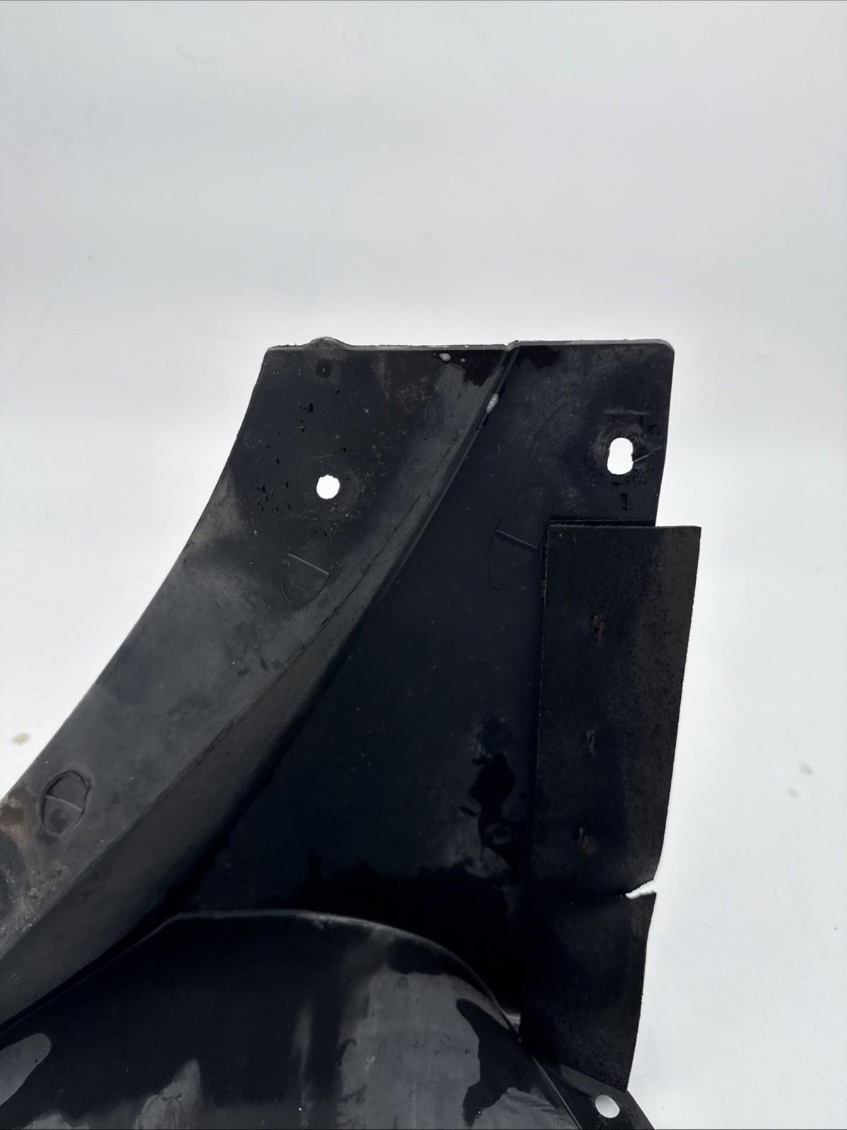 05-13 CHEVROLET CORVETTE C6 FRONT LEFT DRIVER SIDE WHEELHOUSE REAR LINER OEM