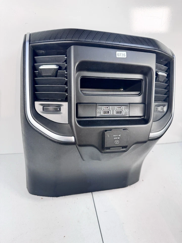 NEGRO 2019 2020 2021 2022 2023 2024 RAM 1500 2500 3500 CONSOLA CENTRAL PANEL TRASERO Foto 2 de 4