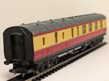 Hornby R438 OO Gauge BR Stanier Brake Coach