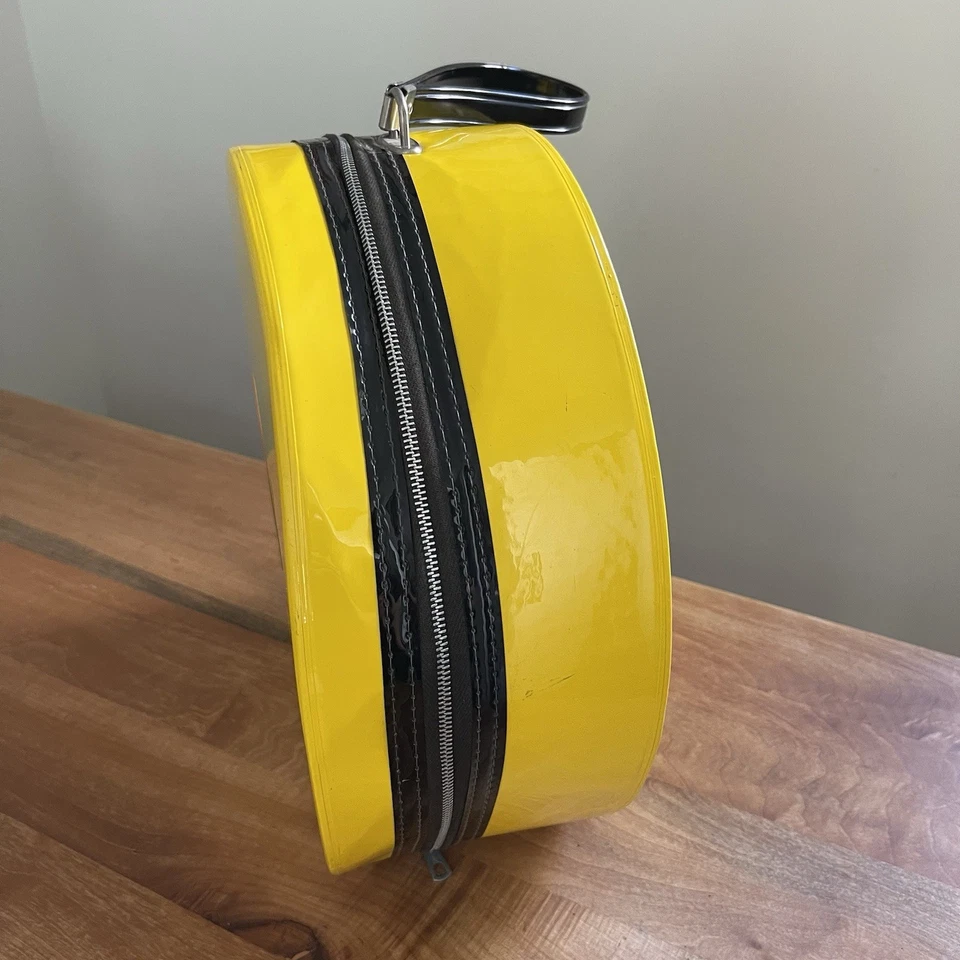 Vintage 60s Mod Sealatron 13" Round Hat Train Case Suitcase Yellow USA Made - Image 4 of 4