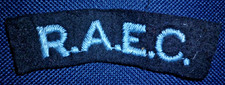 ROYAL ARMY EDUCATIONAL CORPS  CLOTH SHOULDER TITLE.